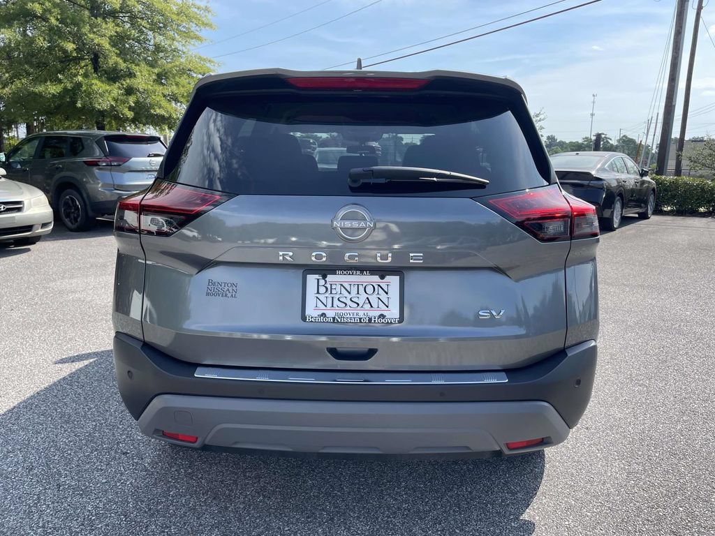 Used 2023 Nissan Rogue SV FWD image 4