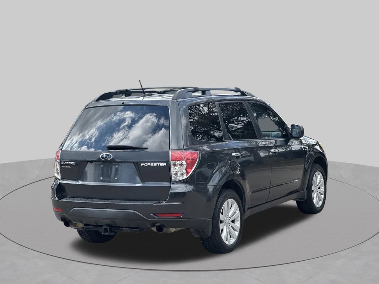 Used 2012 Subaru Forester 2.5X Limited AWD/4WD image 5