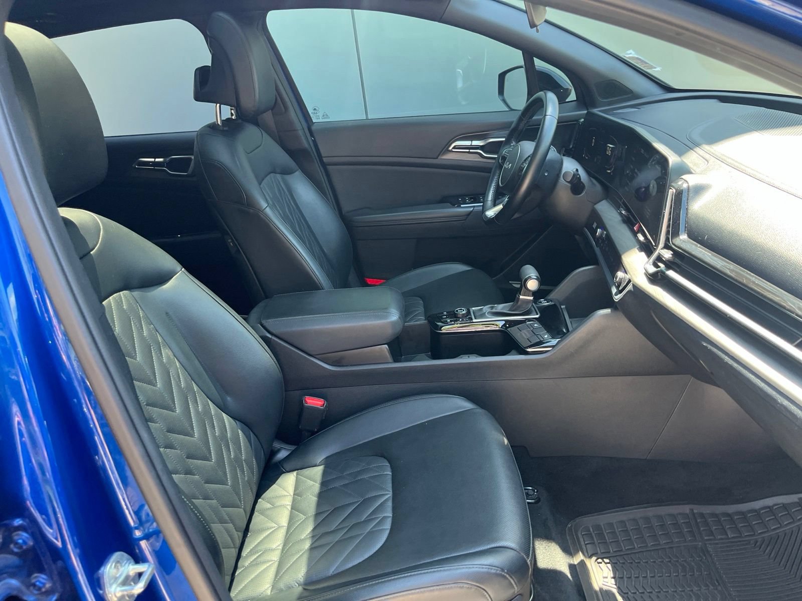 Used 2023 Kia Sportage X-Line w/ X-Line Premium Package AWD/4WD image 36