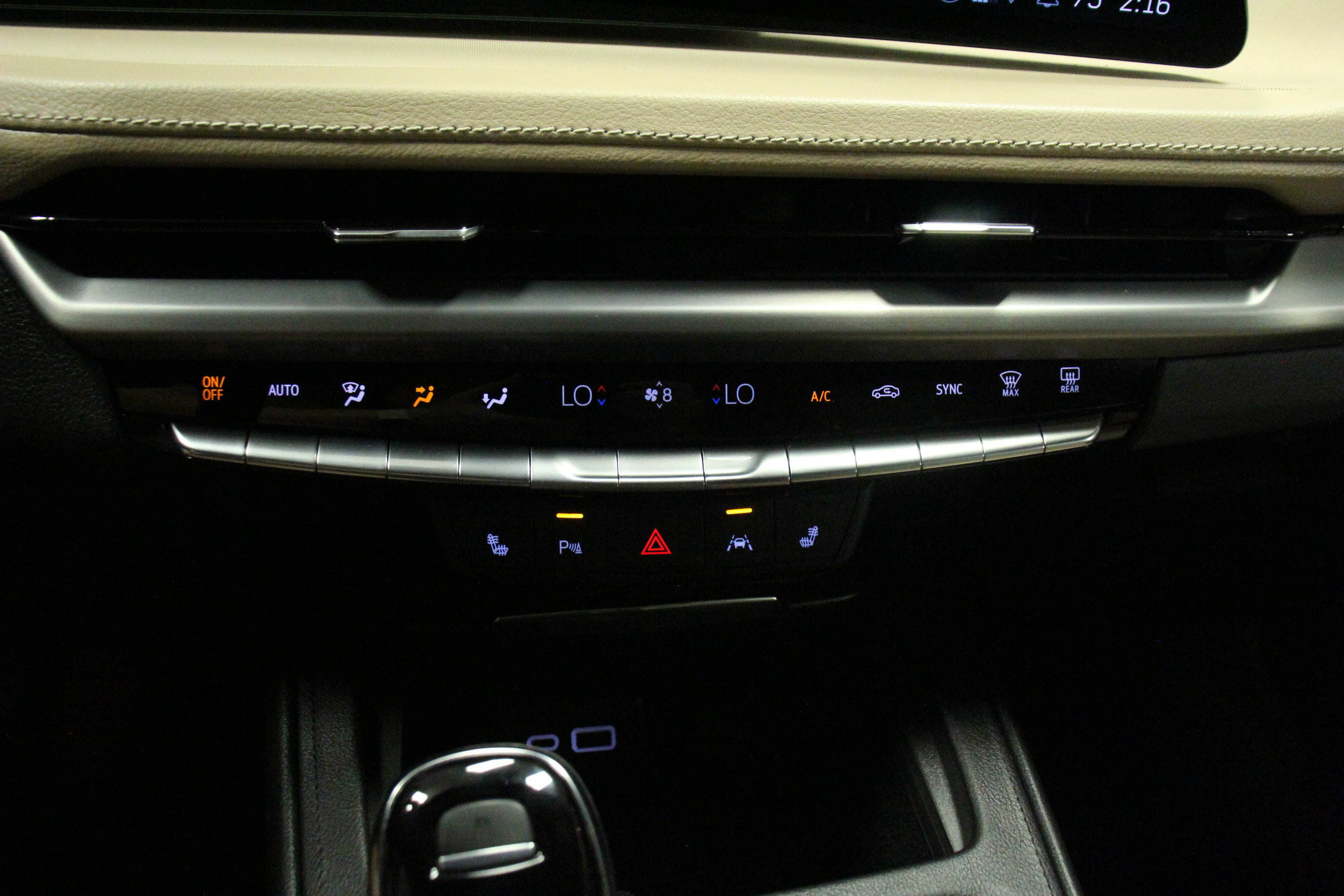 Used 2024 Cadillac XT4 Luxury image 20