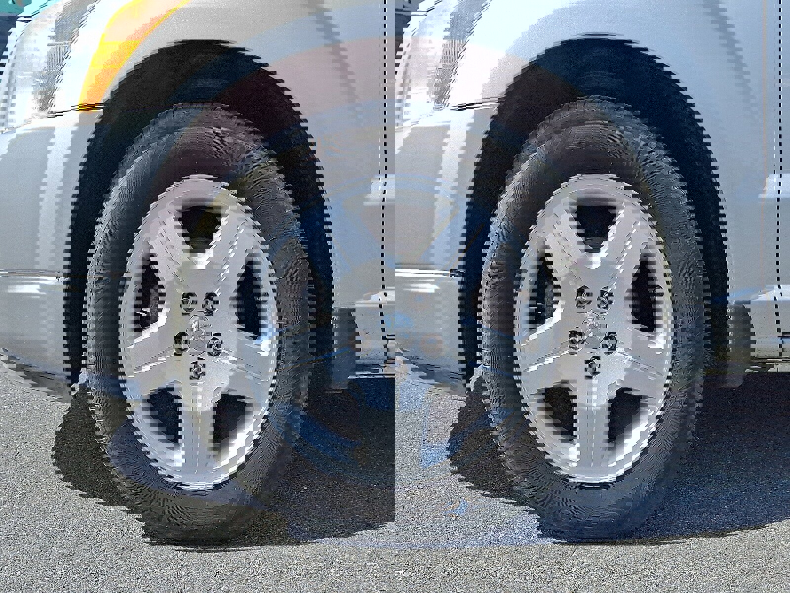 Used 2011 Dodge Caliber Express w/ 17" Aluminum Wheel Group image 9