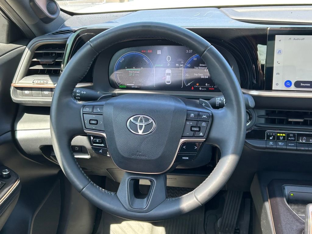 Used 2023 Toyota Crown Platinum image 41