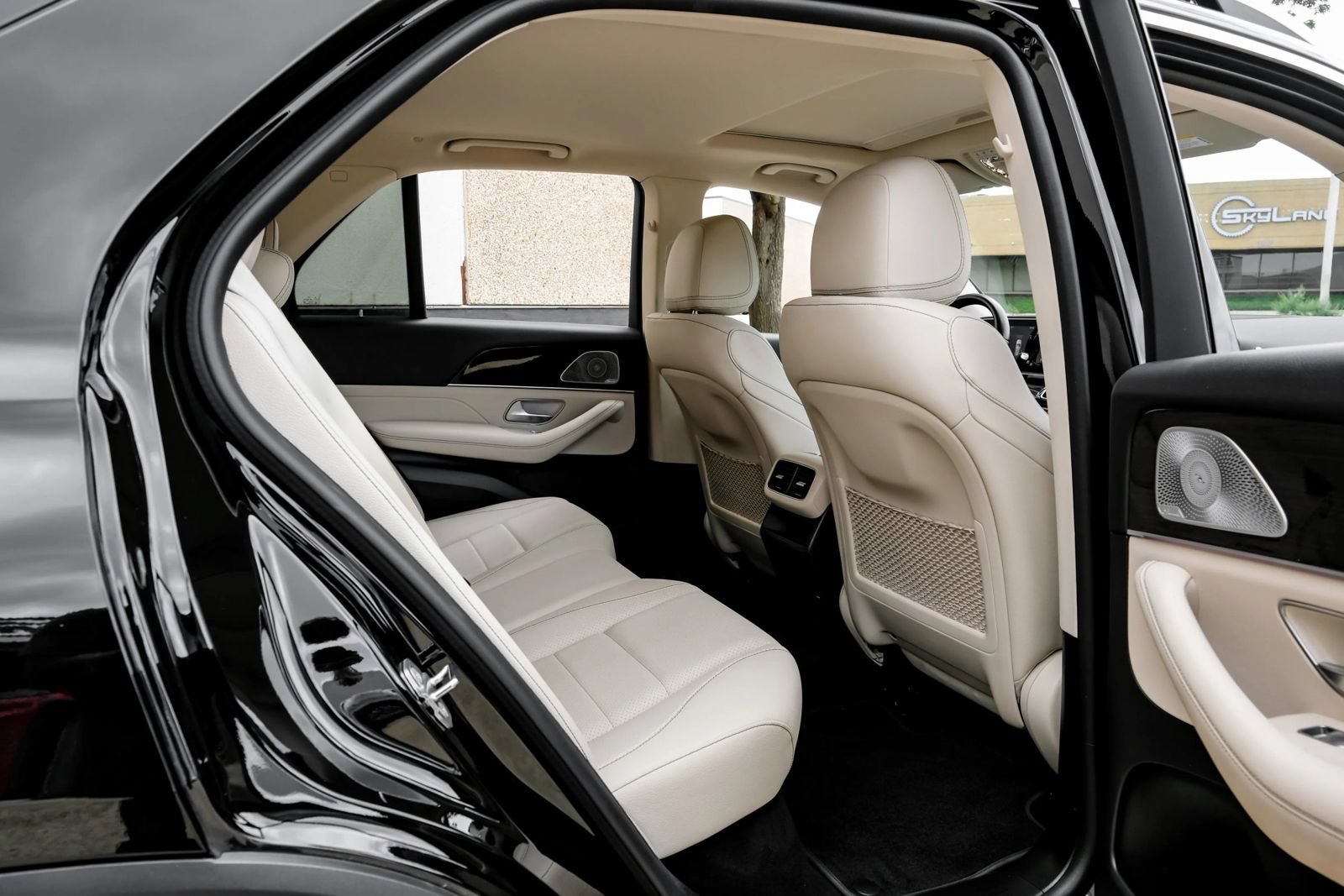 Used 2021 Mercedes-Benz GLE 350 w/ Premium Package image 45