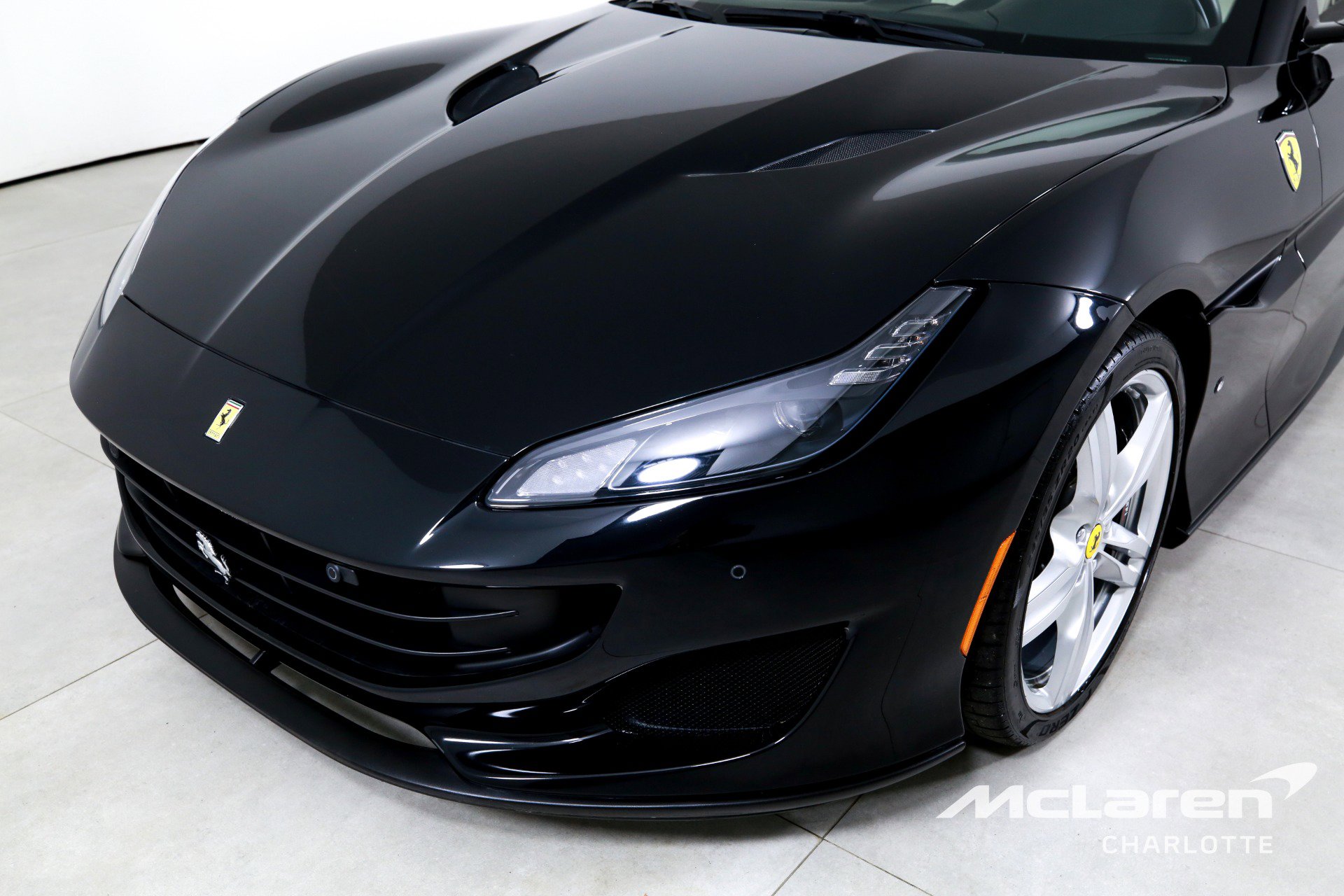 Used 2020 Ferrari Portofino image 31
