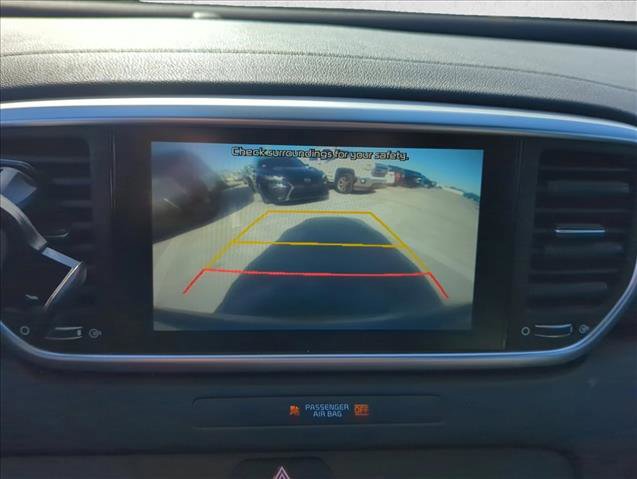 Used 2022 Kia Sportage Nightfall Edition image 18