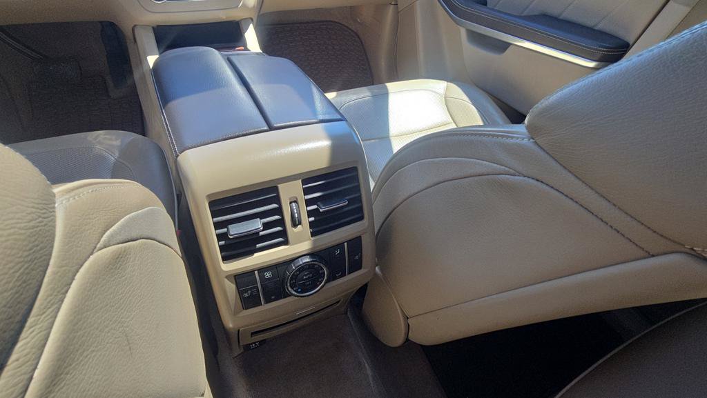 Used 2013 Mercedes-Benz GL 320 BlueTEC 4MATIC image 11