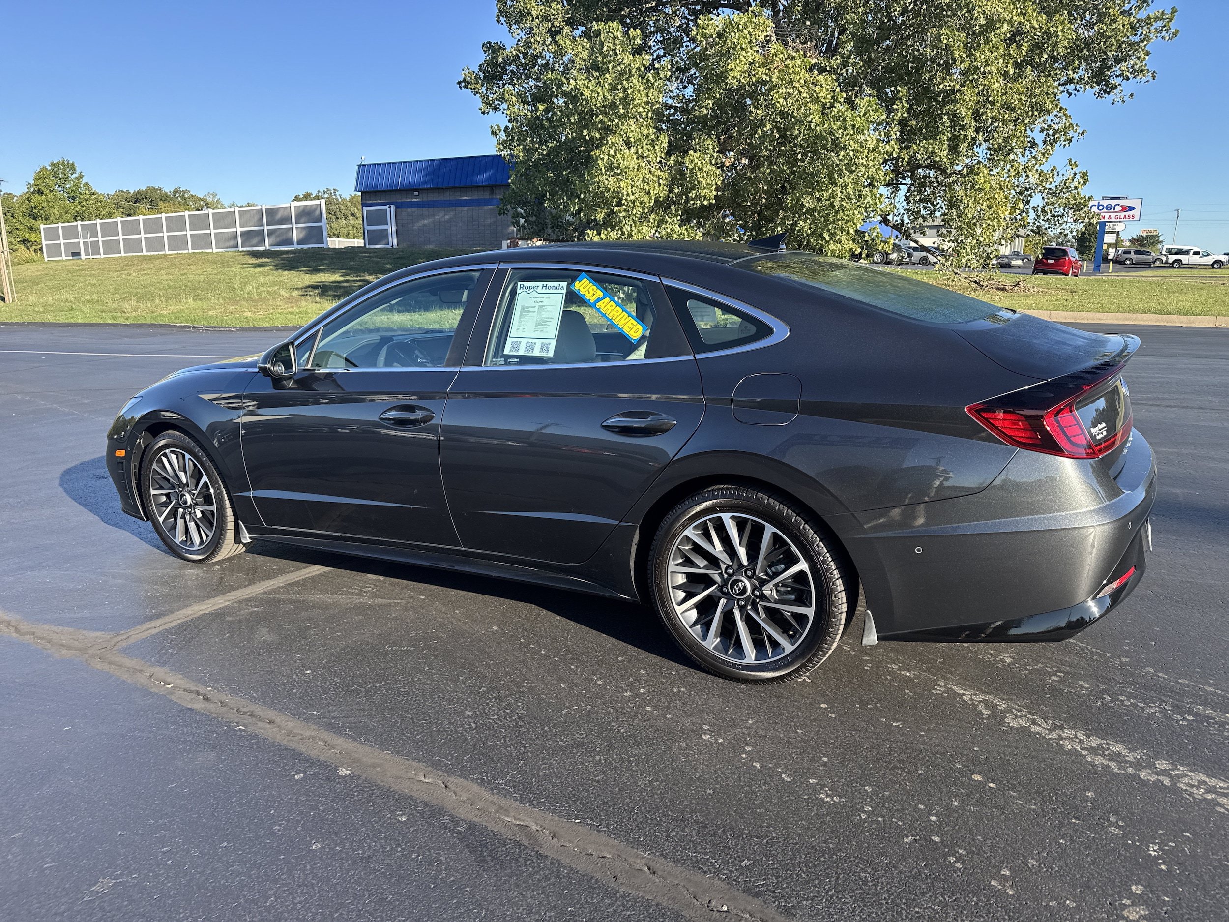 Used 2023 Hyundai Sonata Limited FWD image 3