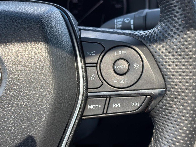 Used 2022 Toyota Avalon Limited w/ Advanced Safety Package FWD image 19