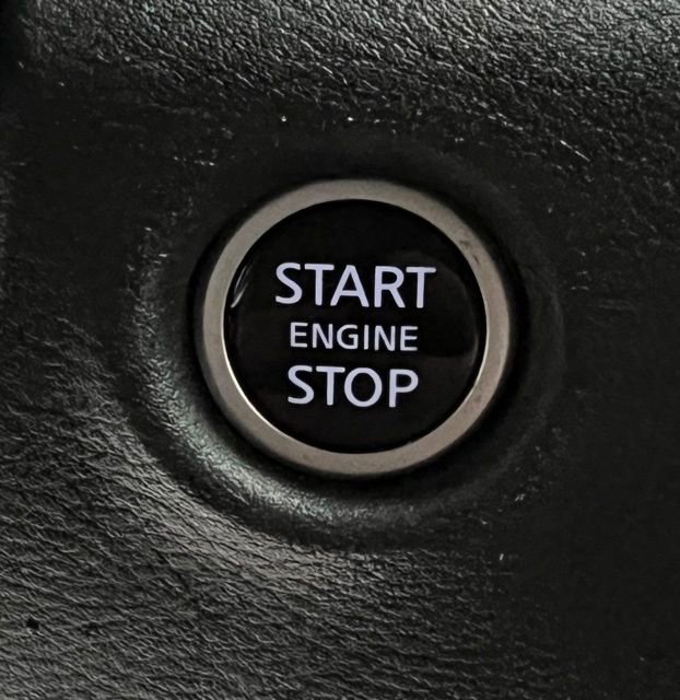 Used 2024 Nissan Frontier SV w/ Technology Package image 32