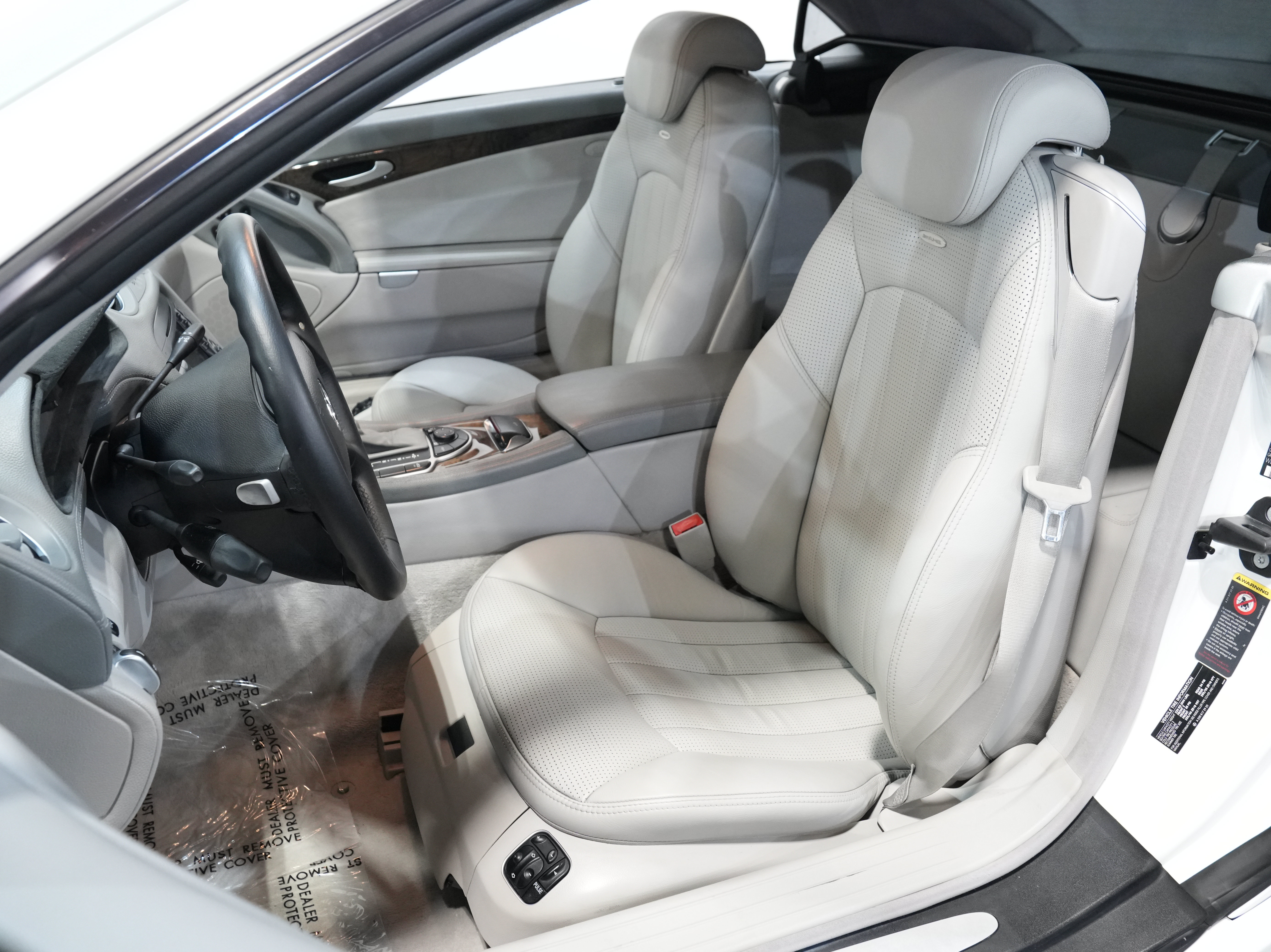 Used 2006 Mercedes-Benz SL 55 AMG image 32