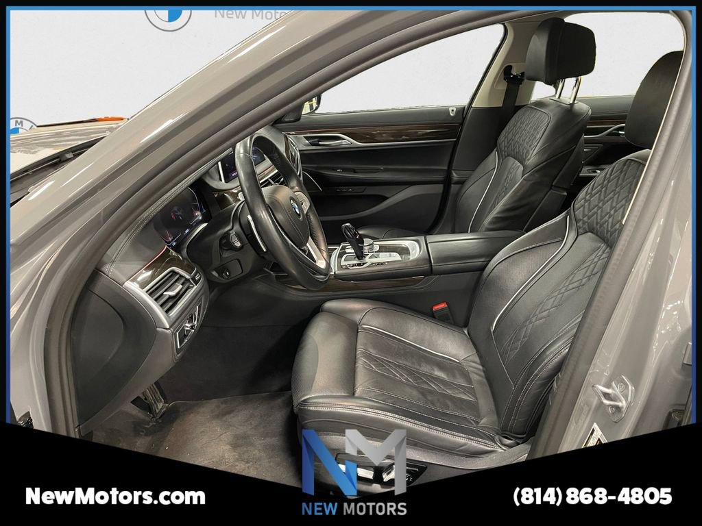 Used 2022 BMW 750Li xDrive AWD/4WD image 9