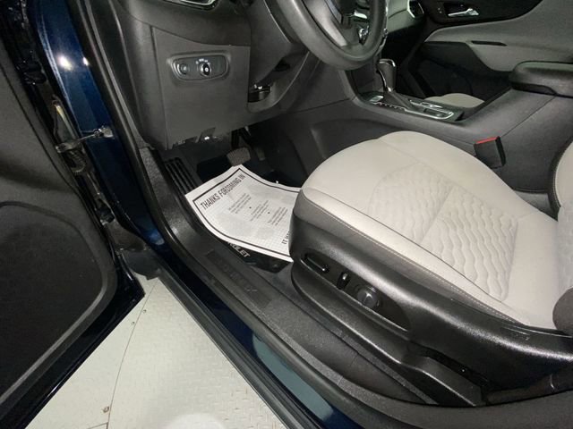 Used 2020 Chevrolet Equinox LS w/ LS Convenience Package image 12