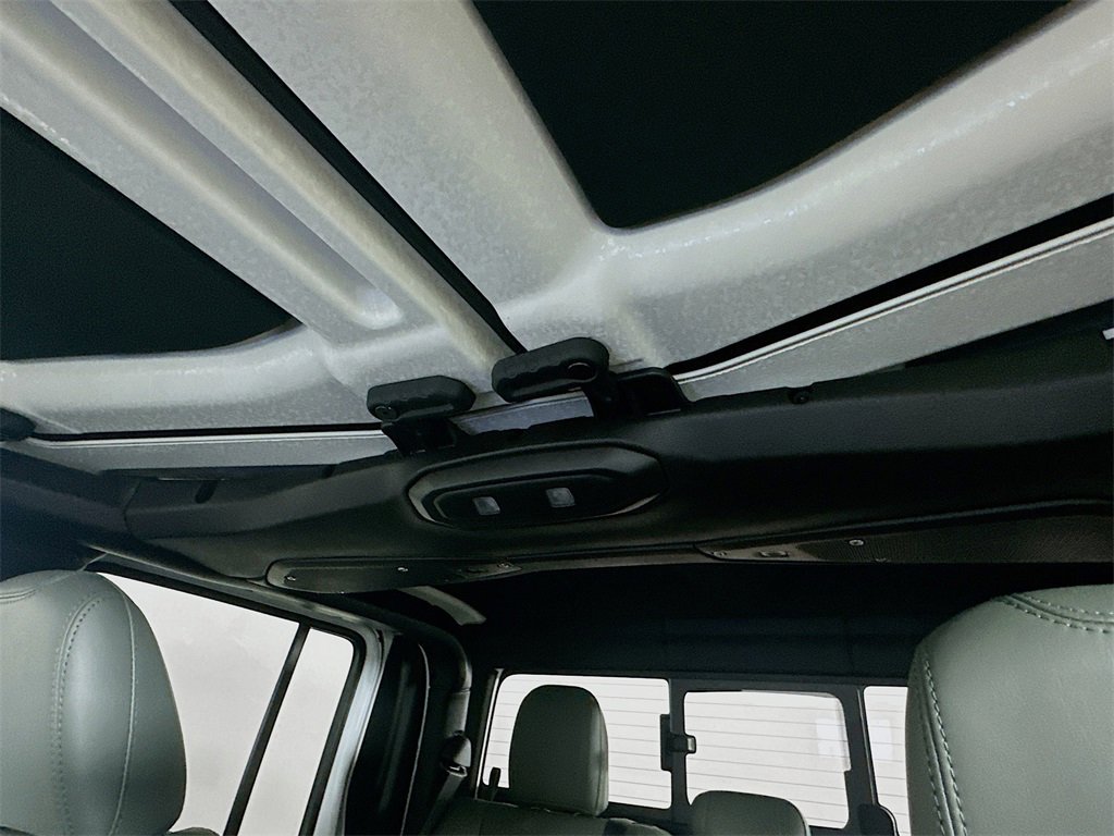 New 2026 Jeep Gladiator Mojave image 14