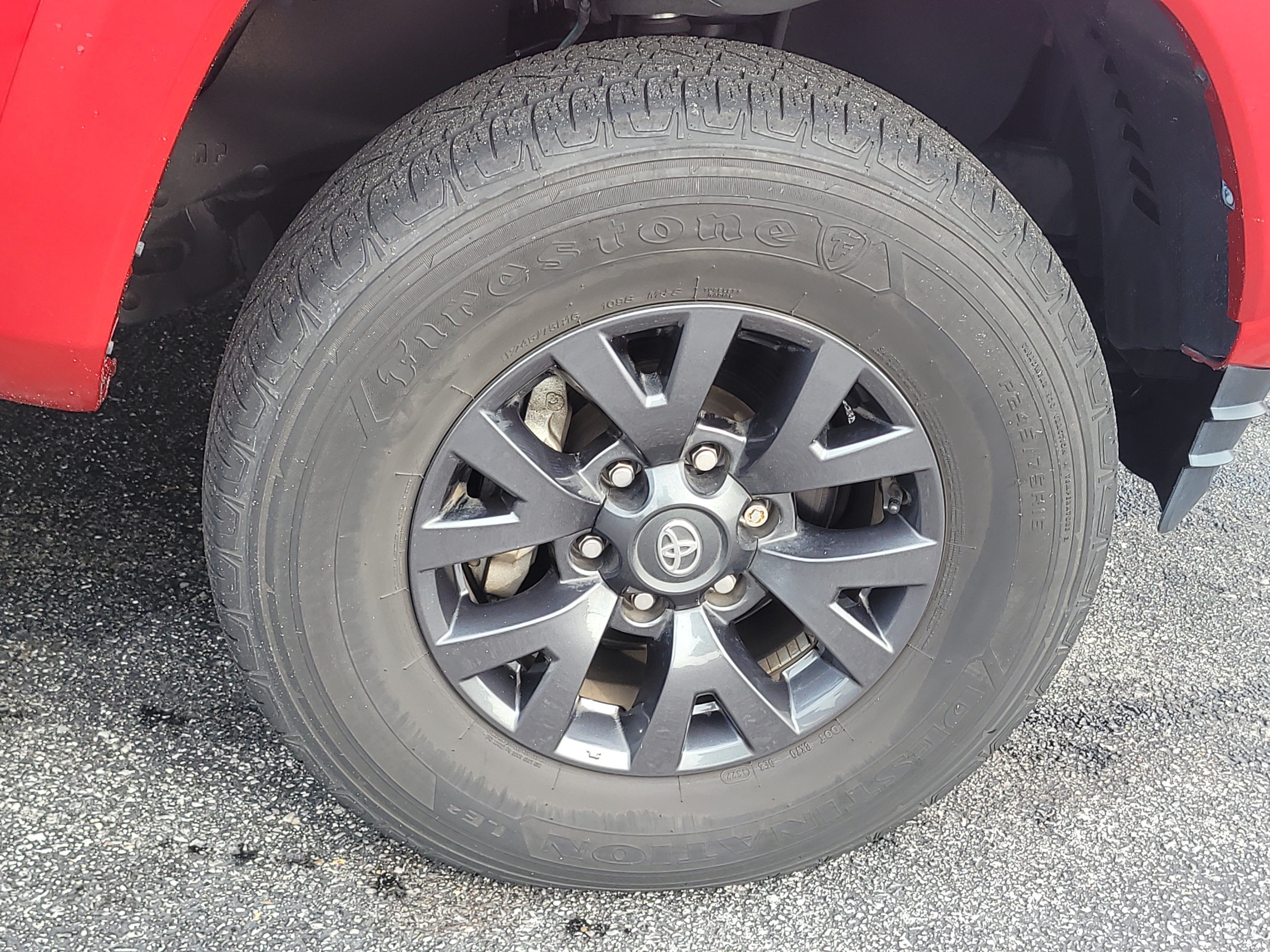 Certified 2023 Toyota Tacoma SR5 AWD/4WD image 9