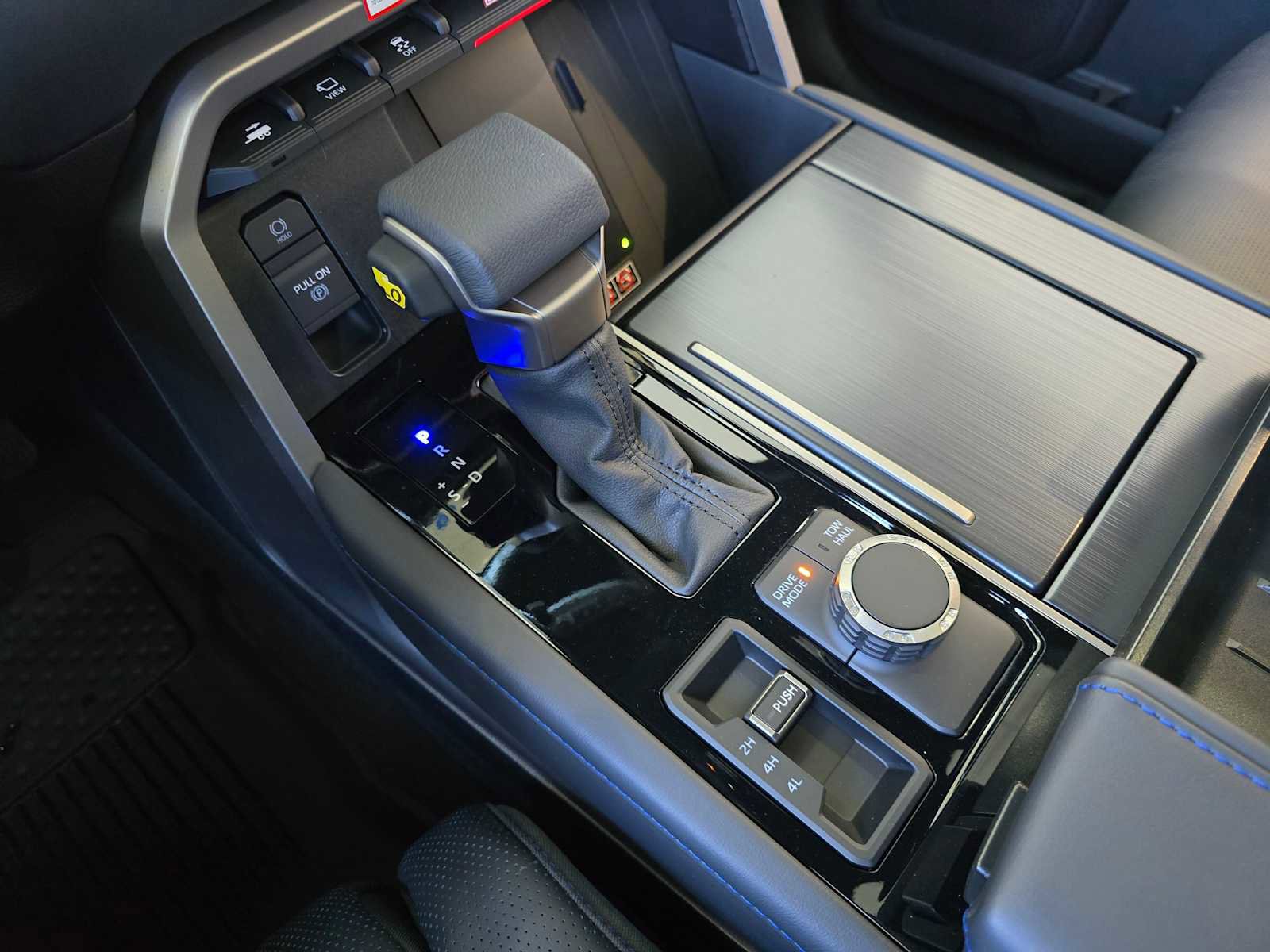 New 2026 Toyota Sequoia Platinum image 37