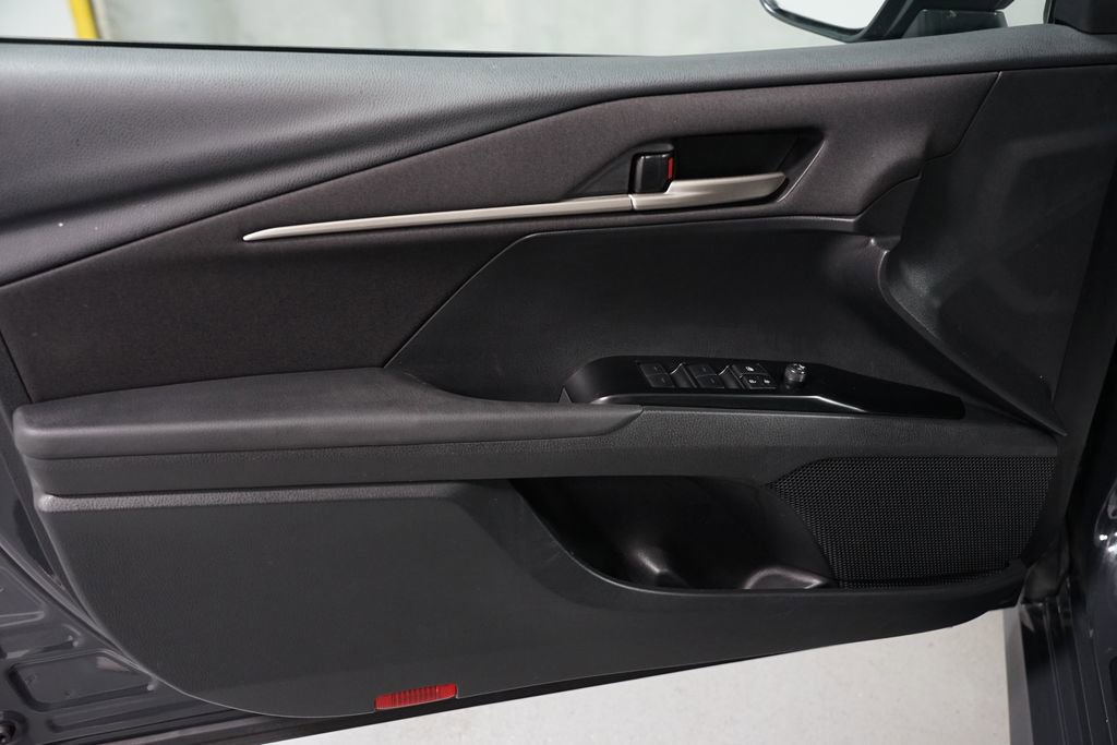 Certified 2025 Toyota Camry LE image 30