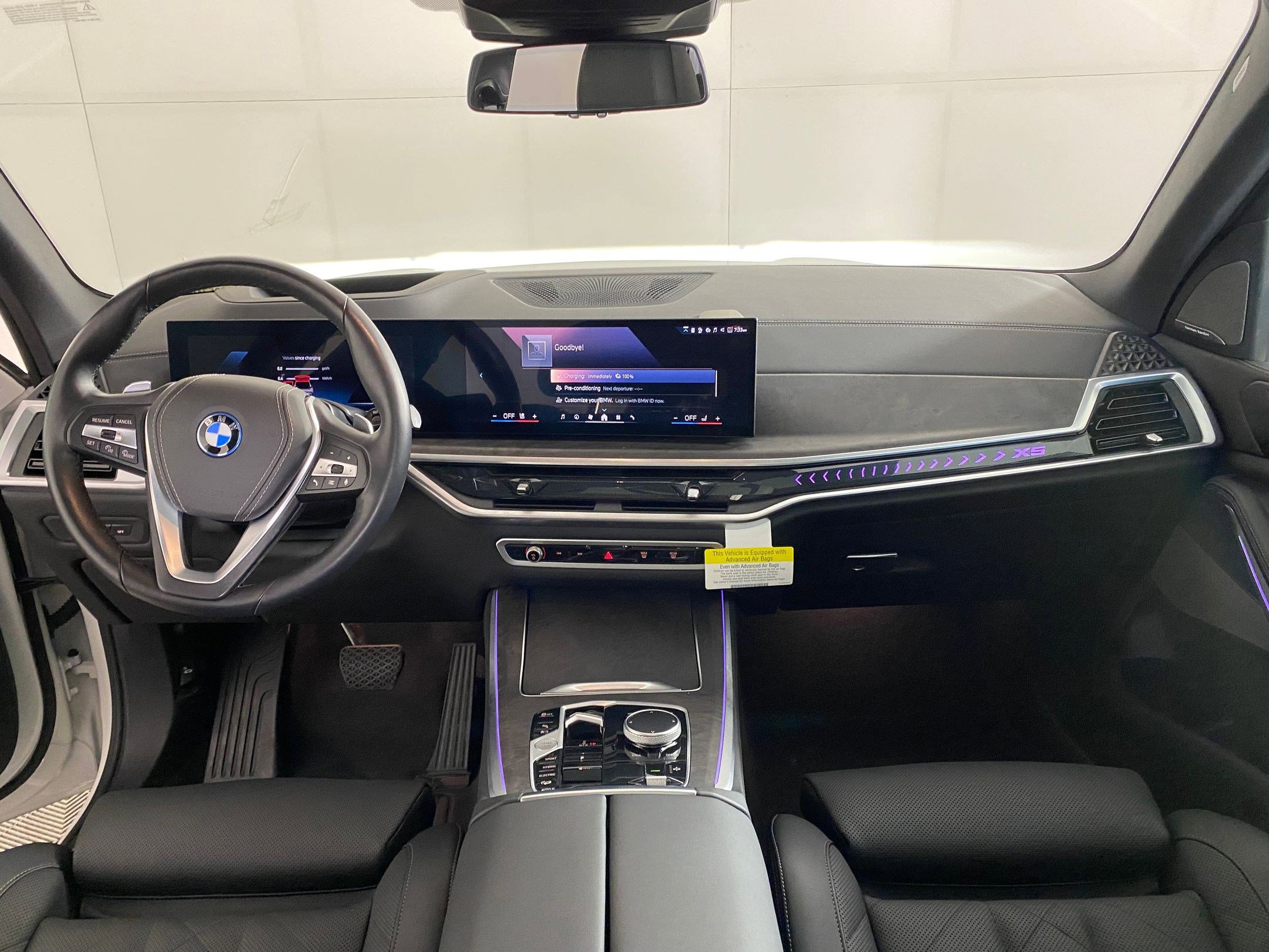 Used 2025 BMW X5 xDrive50e w/ Premium Package image 16