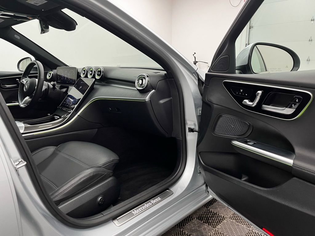 Used 2022 Mercedes-Benz C 300 4MATIC Sedan image 25