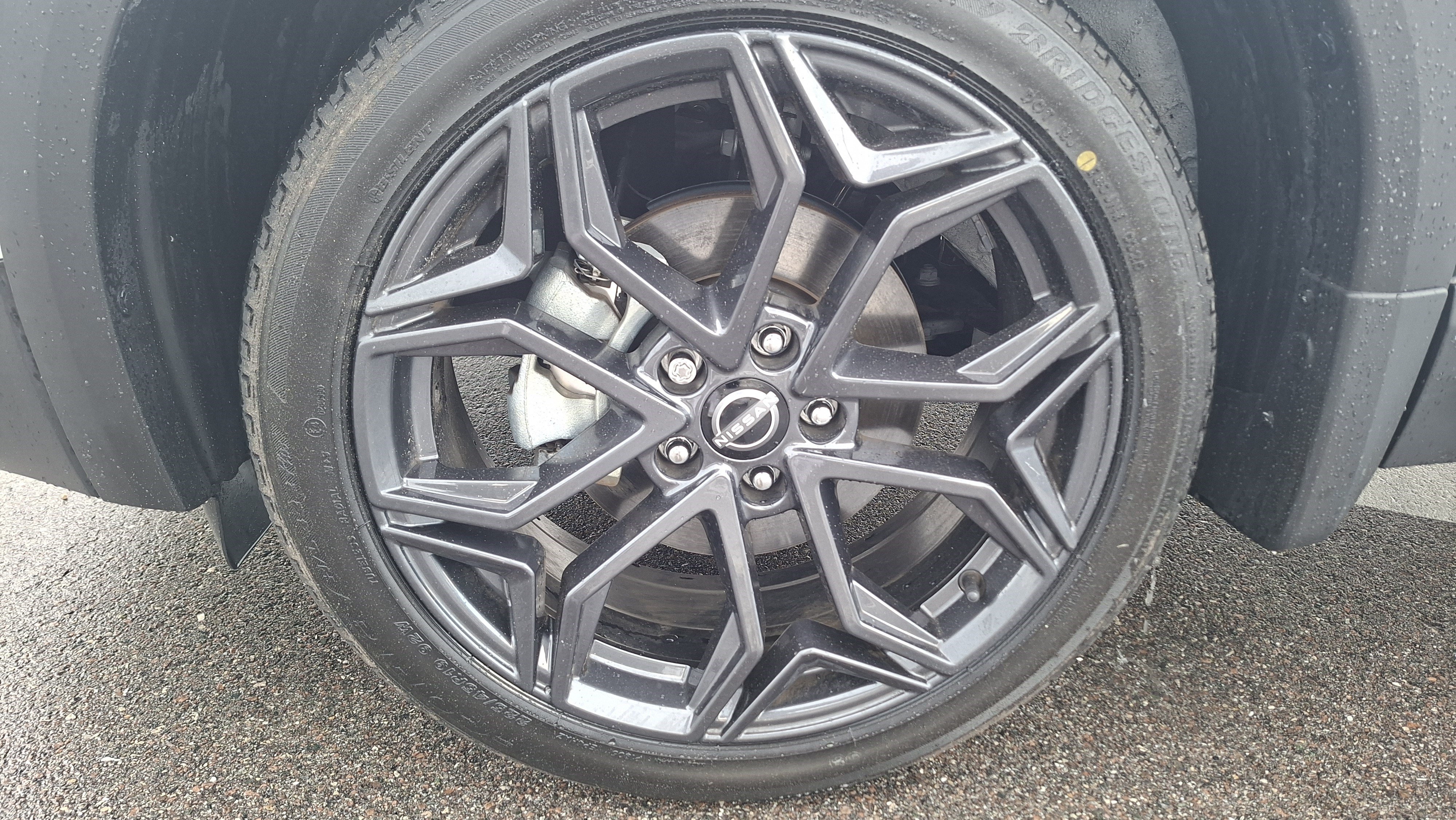 Used 2025 Nissan Kicks SR FWD image 25