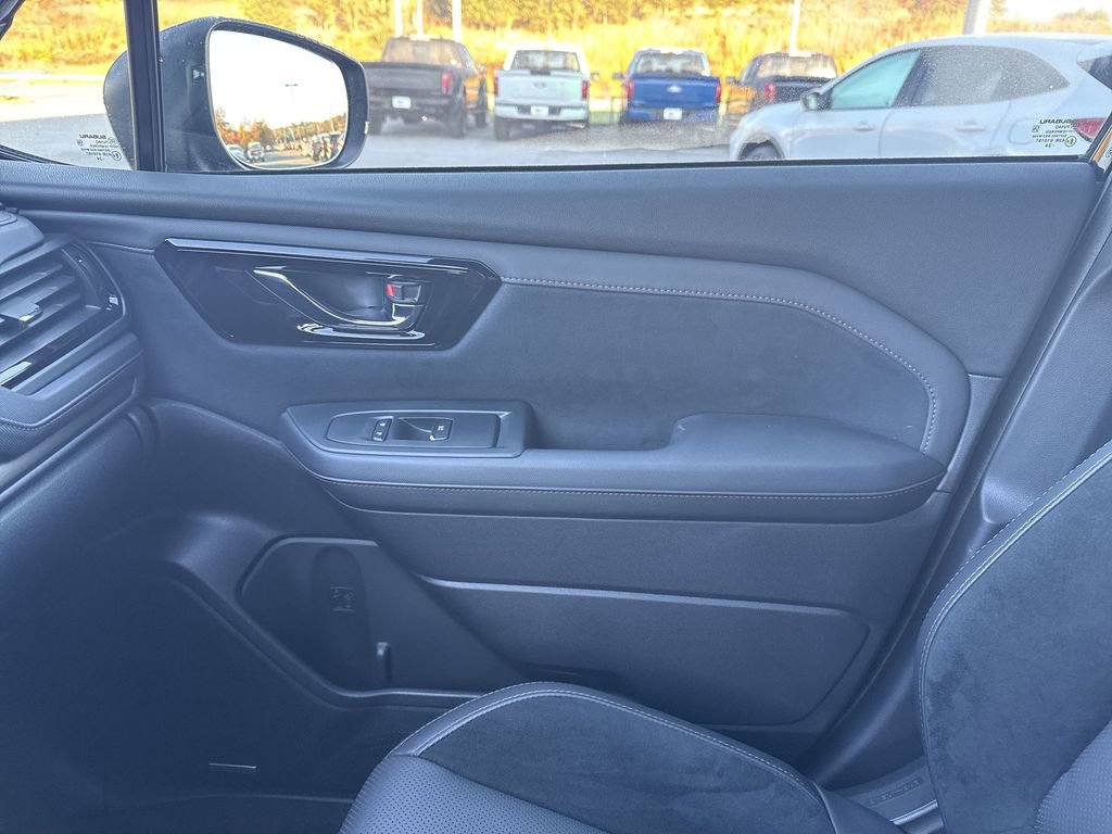 Used 2025 Subaru Forester Touring w/ Popular Package - Touring image 25