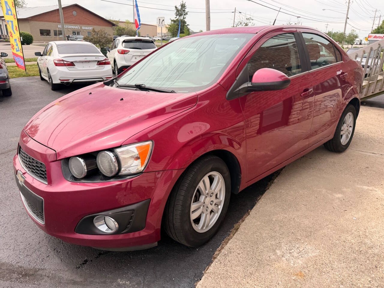 Used 2014 Chevrolet Sonic LT w/ LT Promotional Package FWD image 4