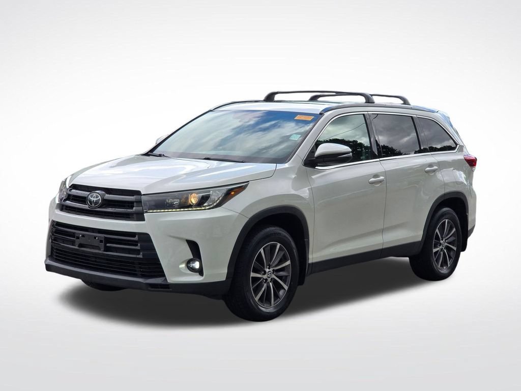Used 2019 Toyota Highlander SE AWD/4WD image 2