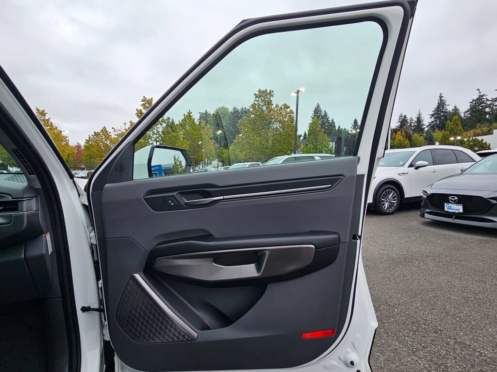 Certified 2024 Kia EV9 Wind AWD/4WD image 31