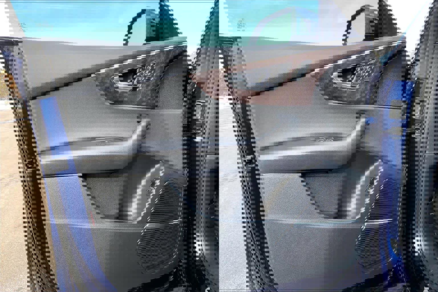 Used 2019 Audi Q8 Premium Plus image 22