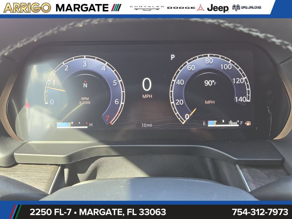 New 2025 Jeep Grand Cherokee L Limited w/ Trailer Tow Package AWD/4WD image 30