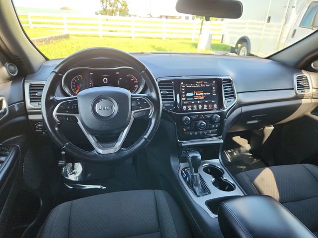 Used 2021 Jeep Grand Cherokee Laredo AWD/4WD image 34