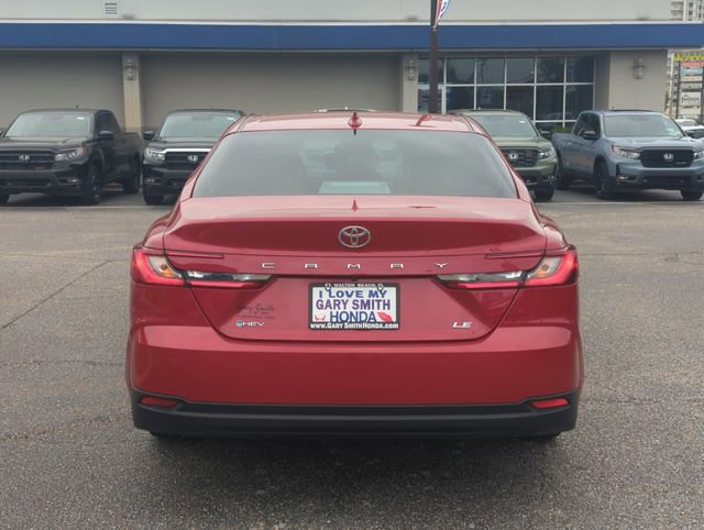 Used 2025 Toyota Camry LE FWD image 5