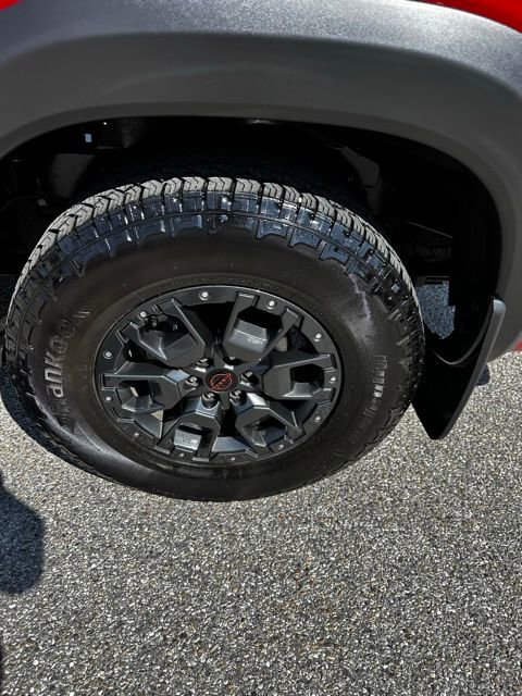 Used 2023 Nissan Frontier Pro-X w/ Pro-X Premium Package image 9