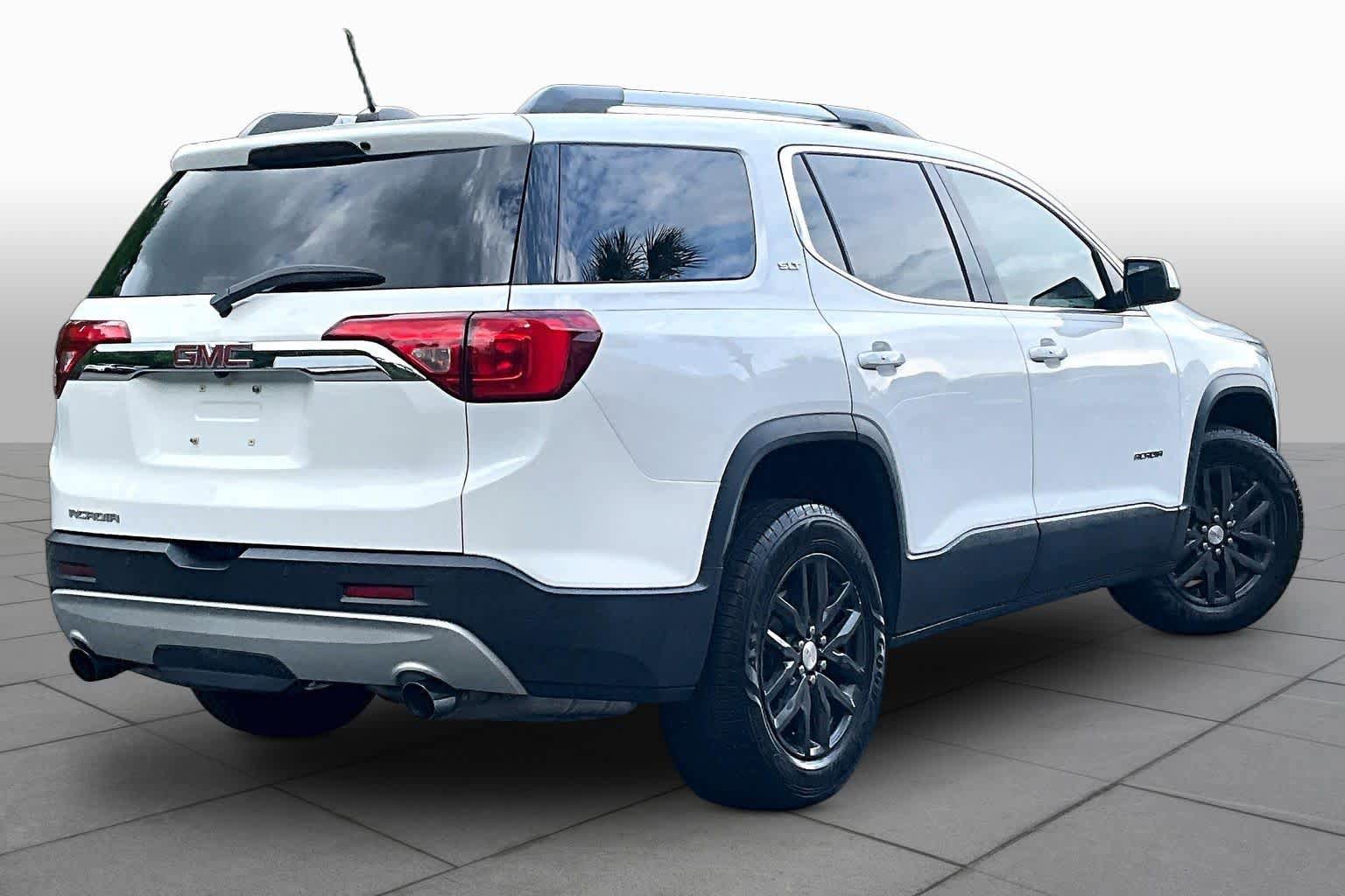 Used 2019 GMC Acadia SLT FWD image 13