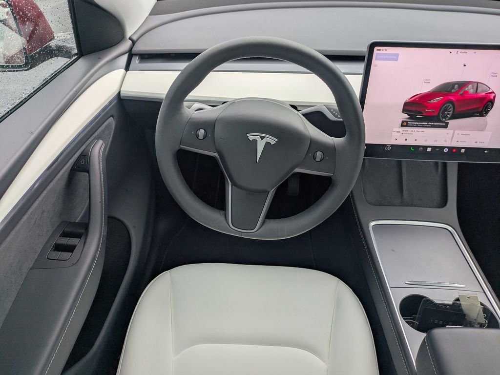 Used 2024 Tesla Model Y Long Range image 18