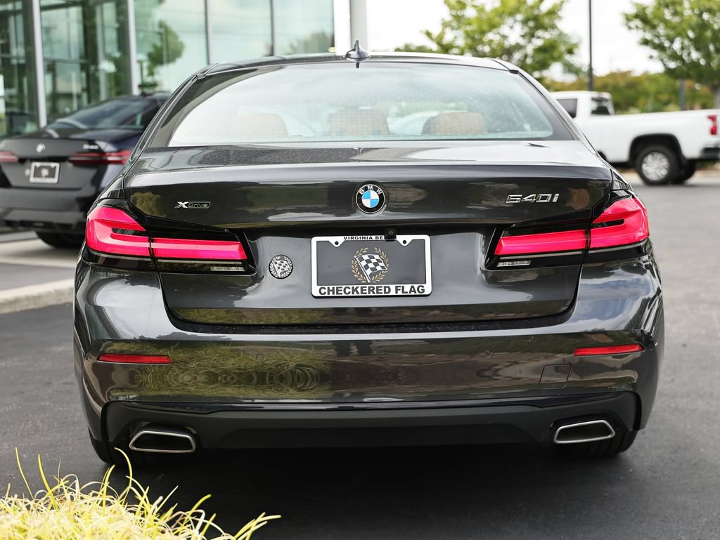 Used 2023 BMW 540i xDrive w/ Premium Package AWD/4WD image 10