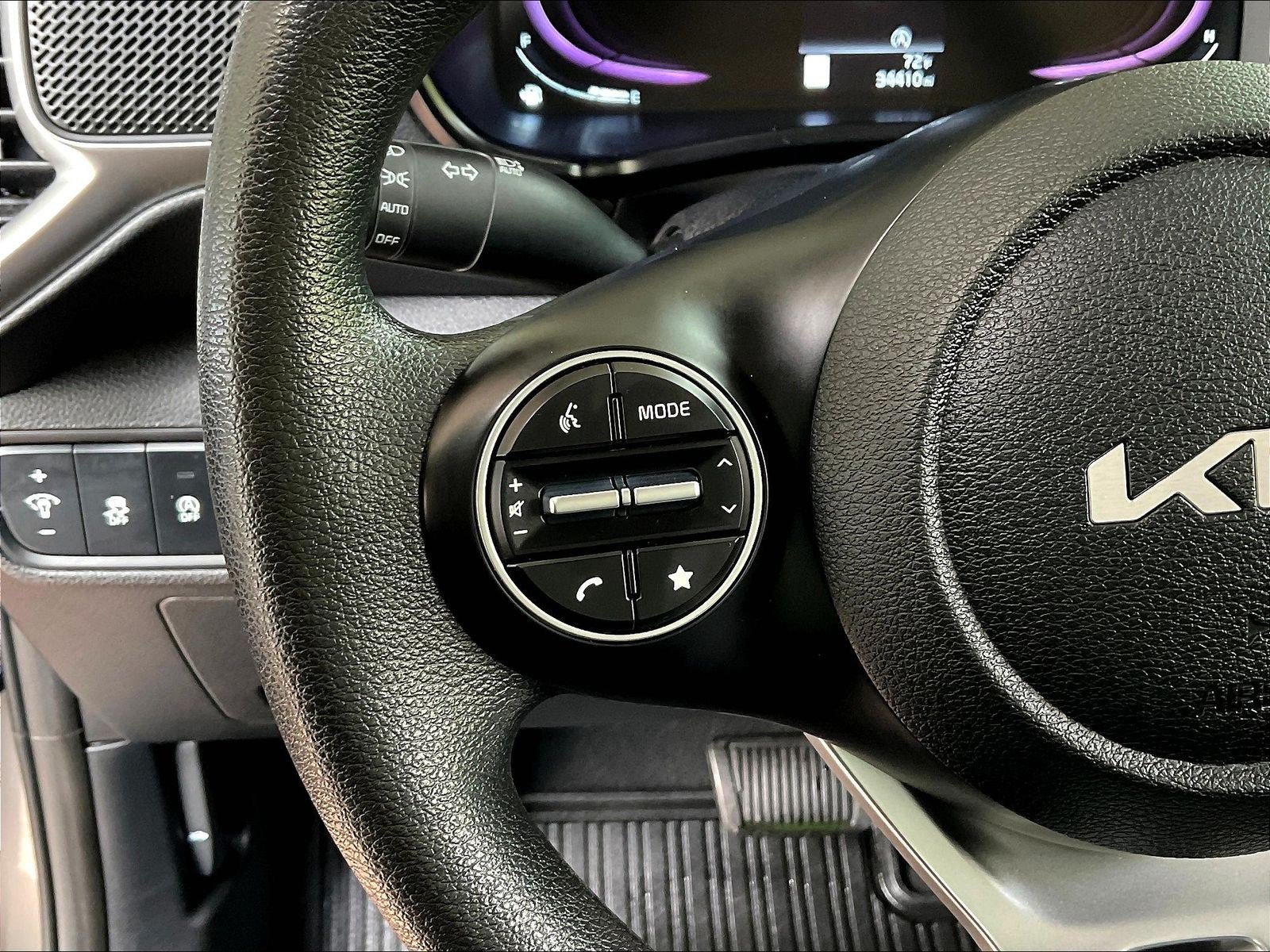 Used 2023 Kia Soul LX FWD image 10
