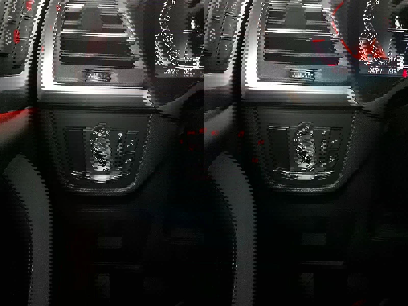 Used 2023 BMW X3 xDrive30i w/ Premium Package image 34