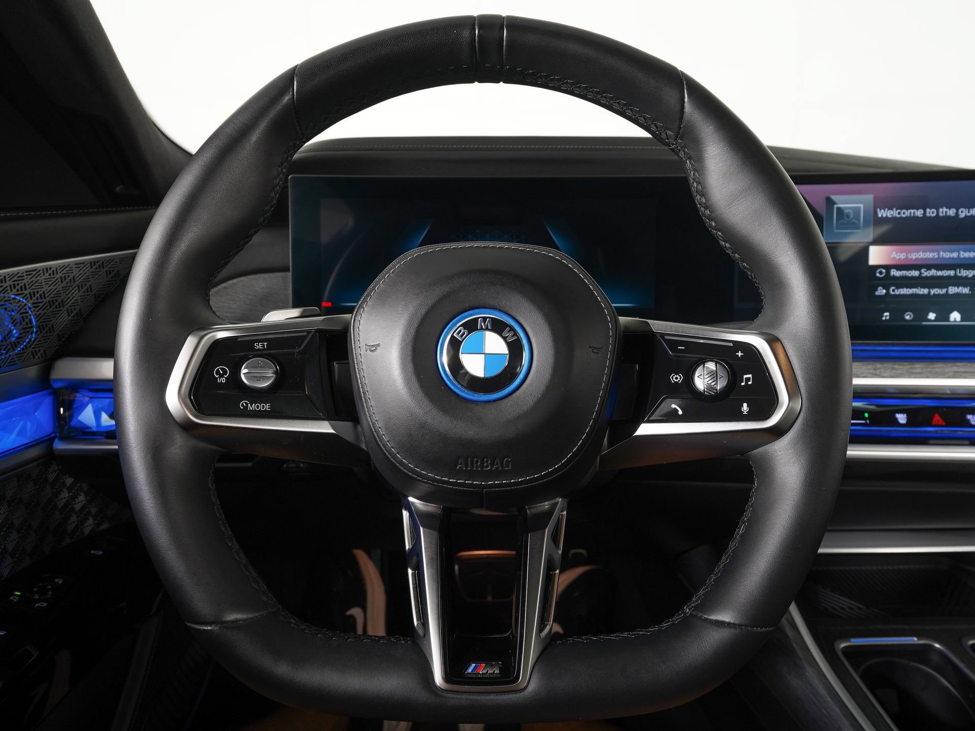 Used 2023 BMW i7 xDrive60 AWD/4WD image 18