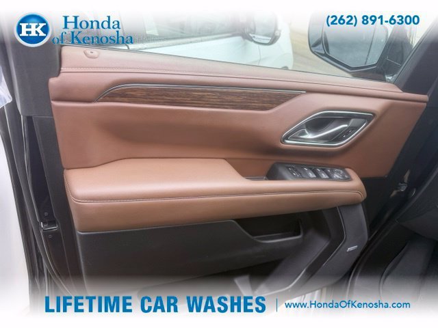 Used 2022 Chevrolet Suburban High Country AWD/4WD image 6