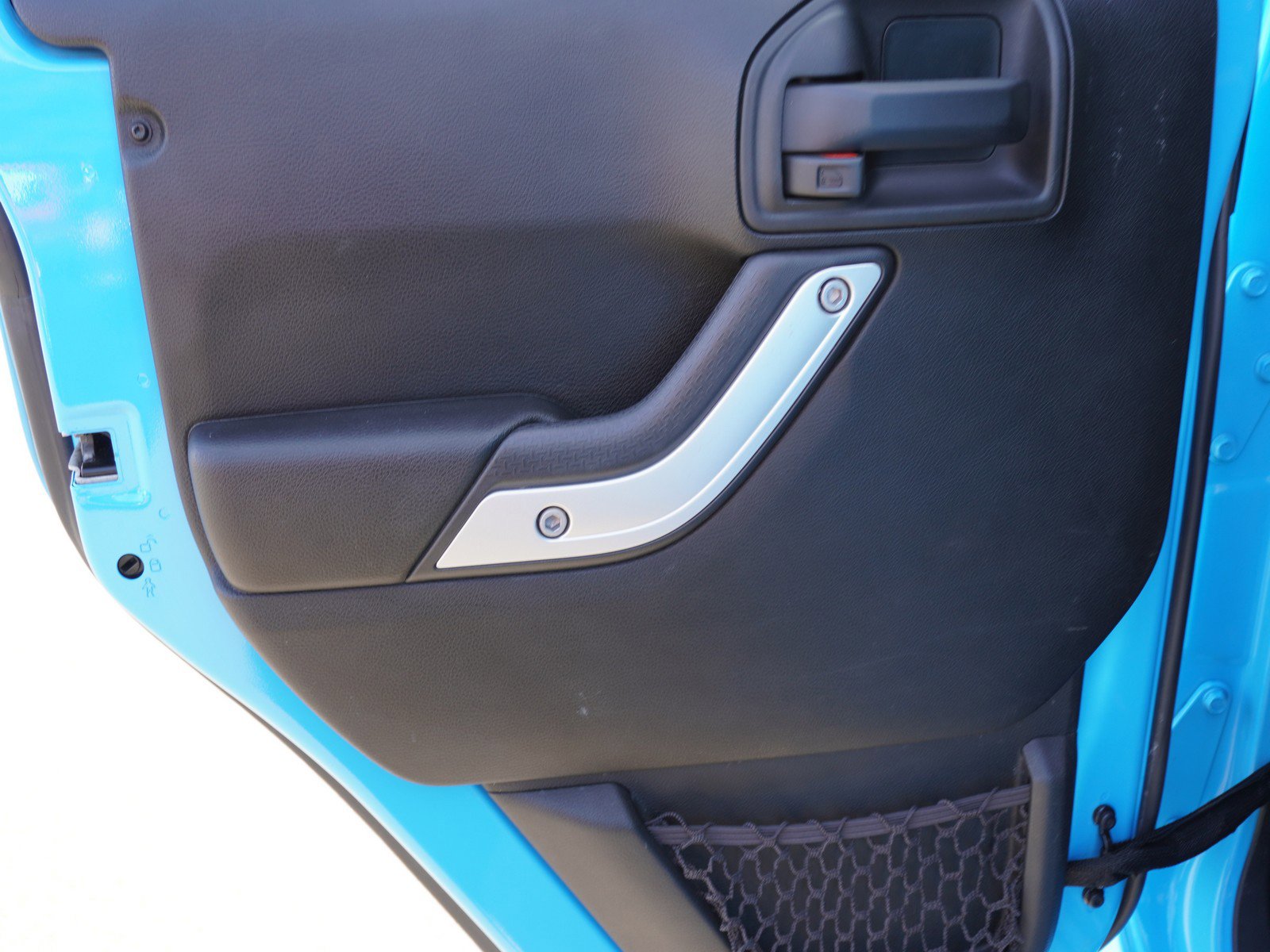 Used 2017 Jeep Wrangler Unlimited Rubicon w/ Connectivity Group image 13