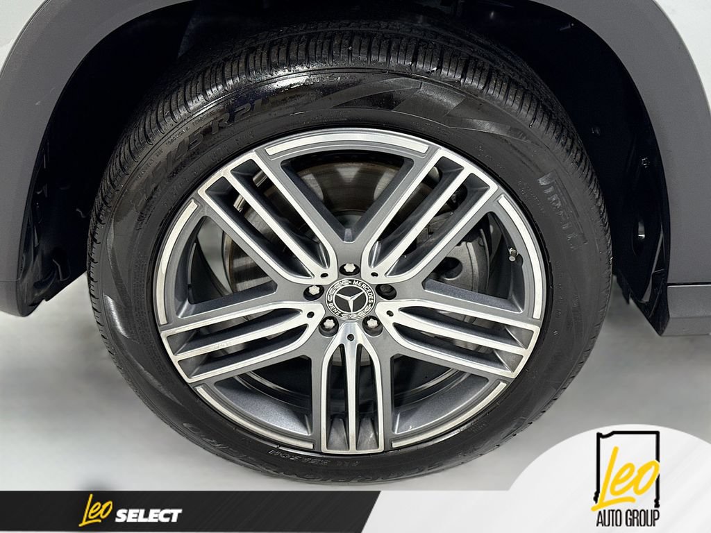 Used 2024 Mercedes-Benz GLS 450 4MATIC image 36