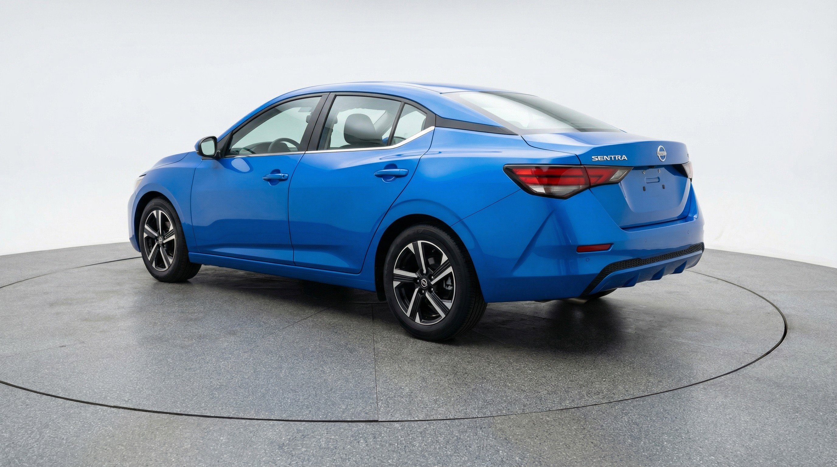 Used 2025 Nissan Sentra SV image 6