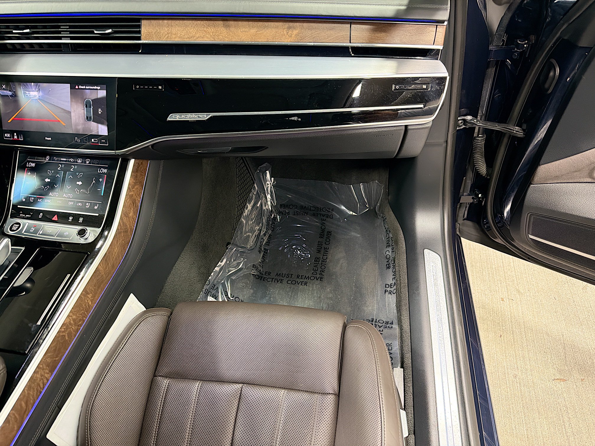 Used 2023 Audi A8 L 3.0T w/ Luxury Package AWD/4WD image 17