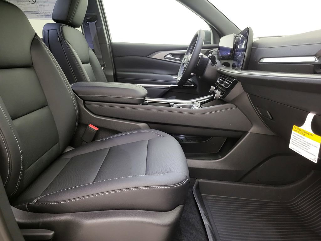 New 2026 Chevrolet Traverse LT w/ Midnight/Sport Edition image 35