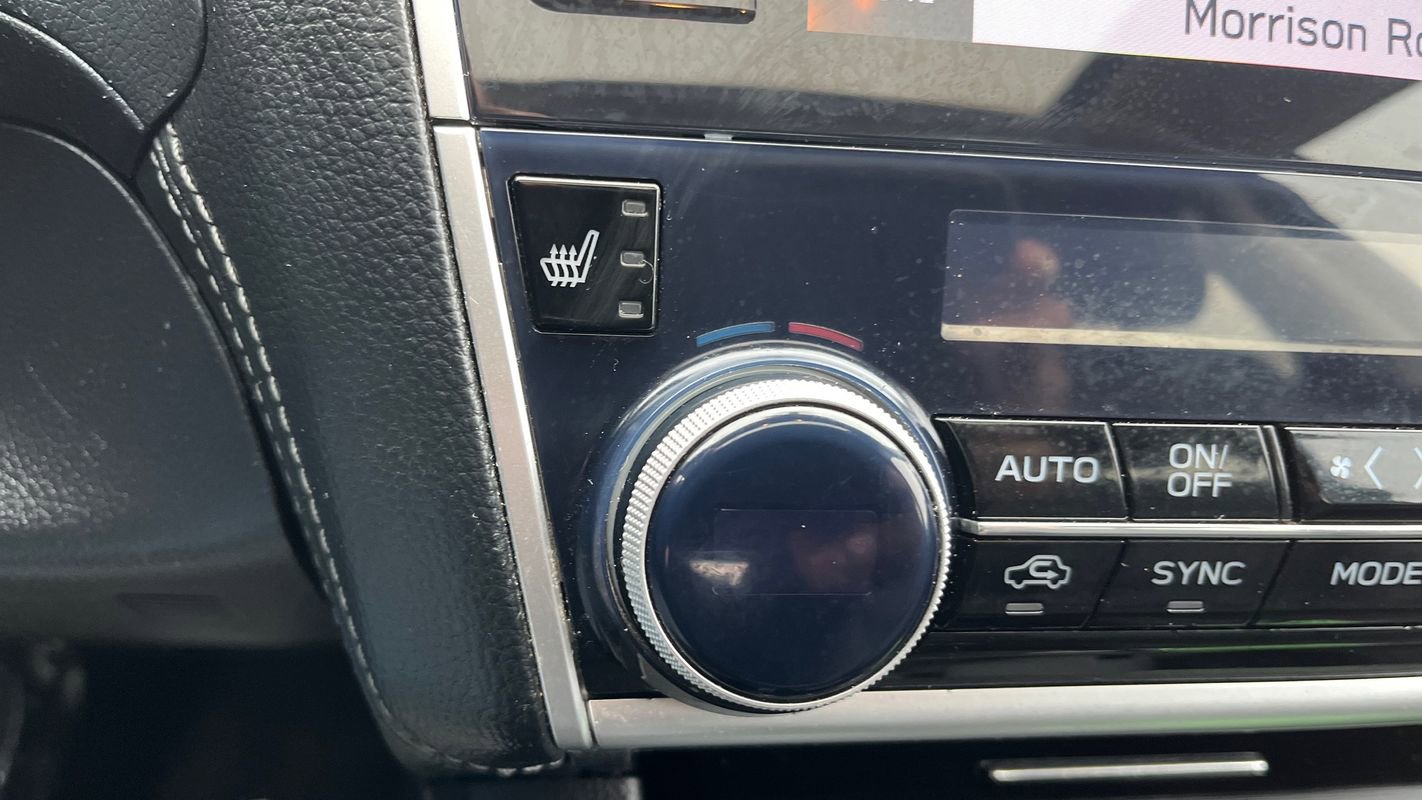 Used 2018 Subaru Outback 2.5i Limited image 19