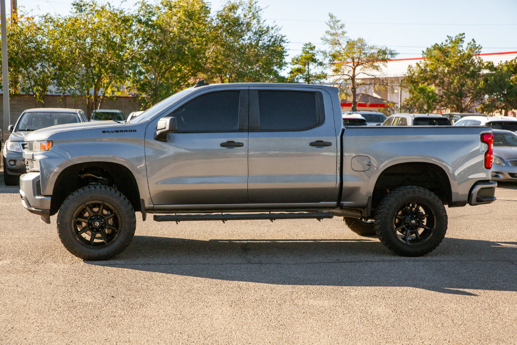 Used 2022 Chevrolet Silverado 1500 Custom w/ Safety Confidence Package RWD image 8