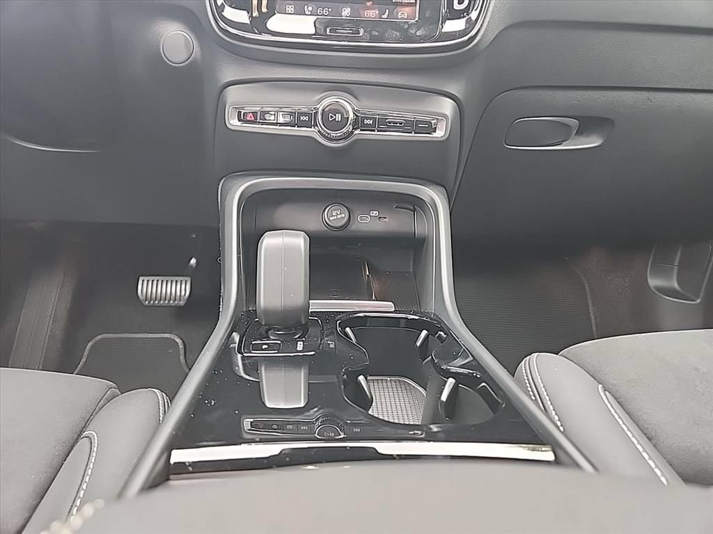 Certified 2023 Volvo C40 P8 Recharge Plus w/ Climate Package AWD/4WD image 36