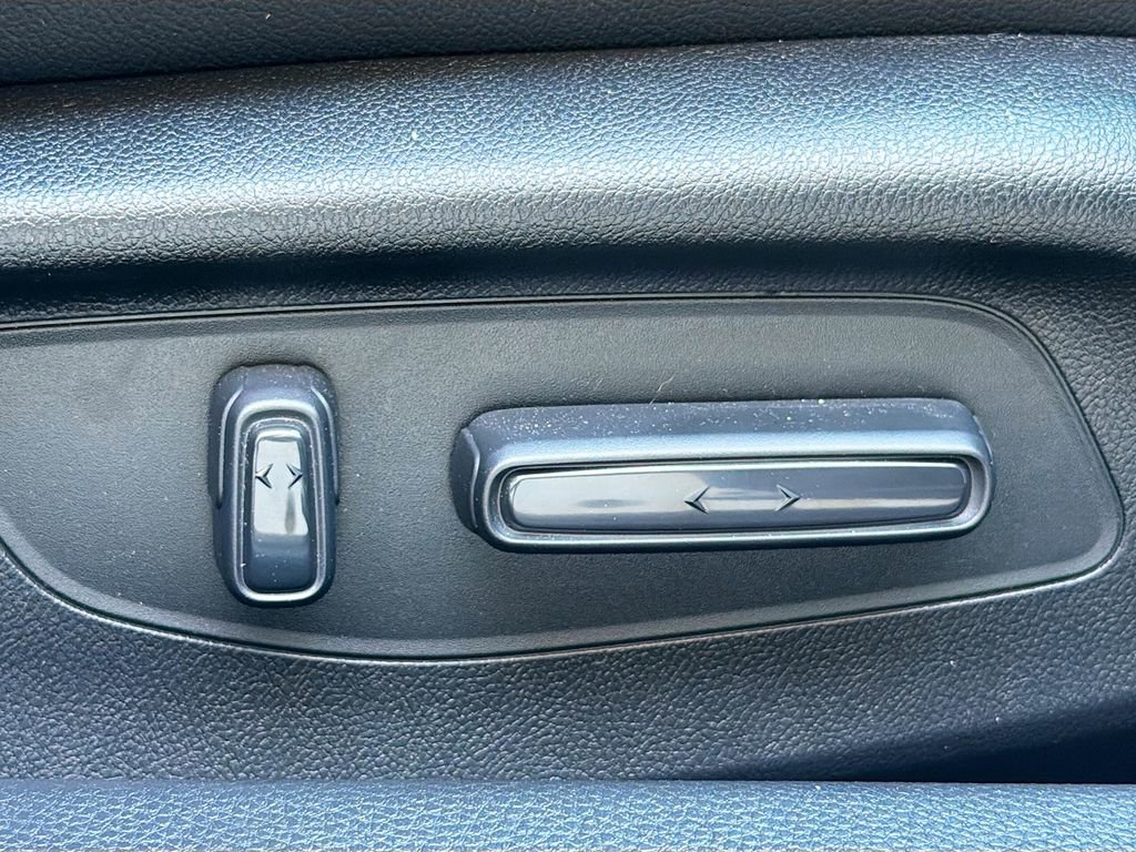 Used 2024 Honda Civic Touring image 28