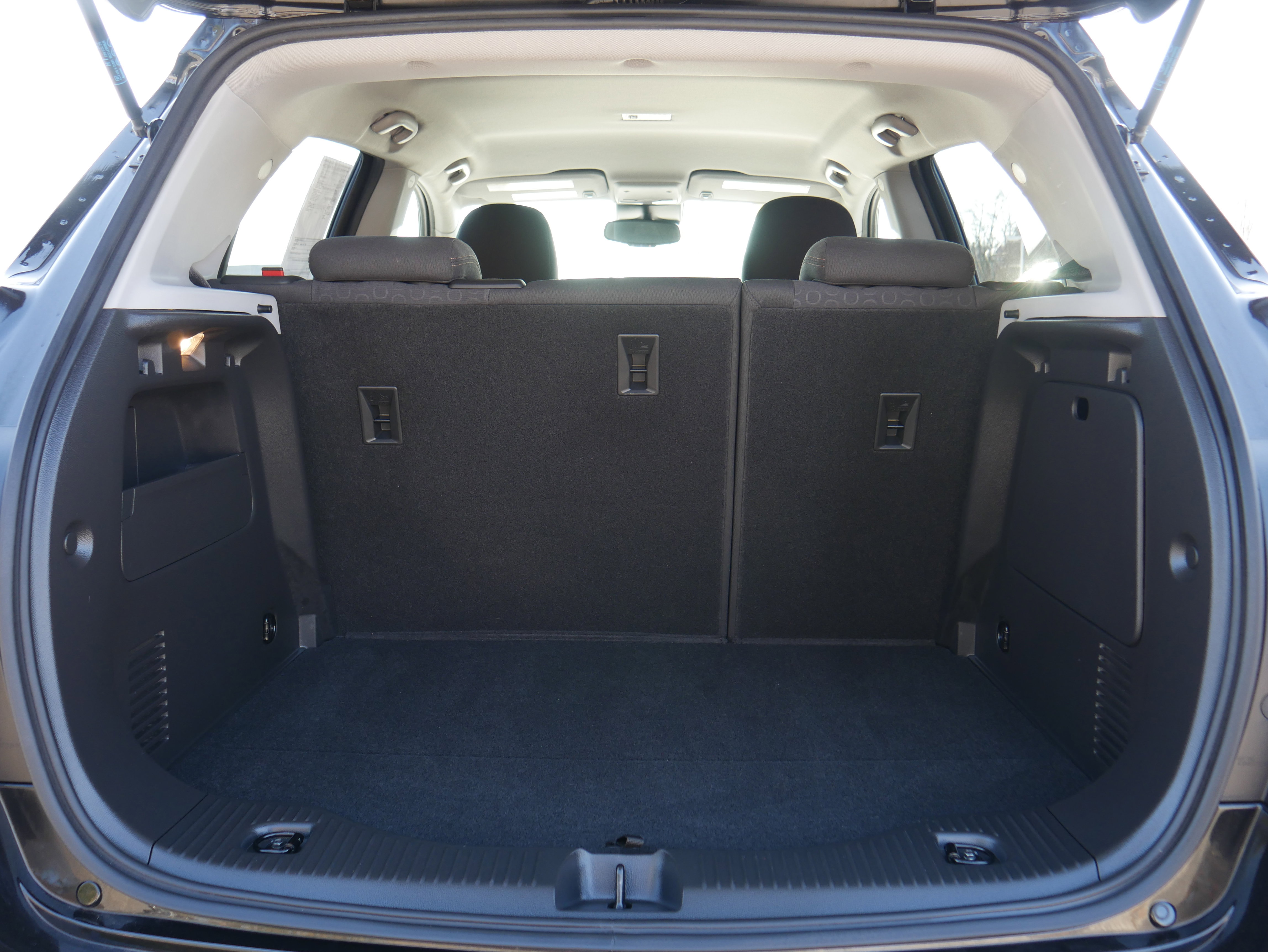 Used 2022 Chevrolet Trax LS w/ Tint and Cruise Package image 11