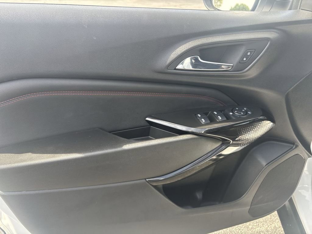 Certified 2024 Chevrolet Trax RS image 18